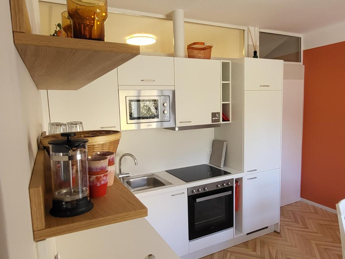 Orange Flat By Grazrentals Highest Standard & Free Parking Eksteriør bilde
