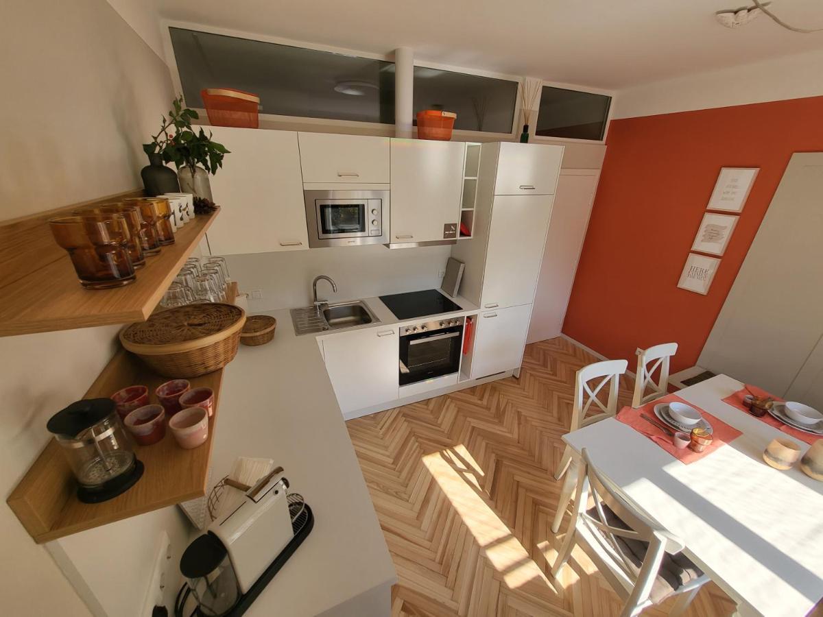 Orange Flat By Grazrentals Highest Standard & Free Parking Eksteriør bilde
